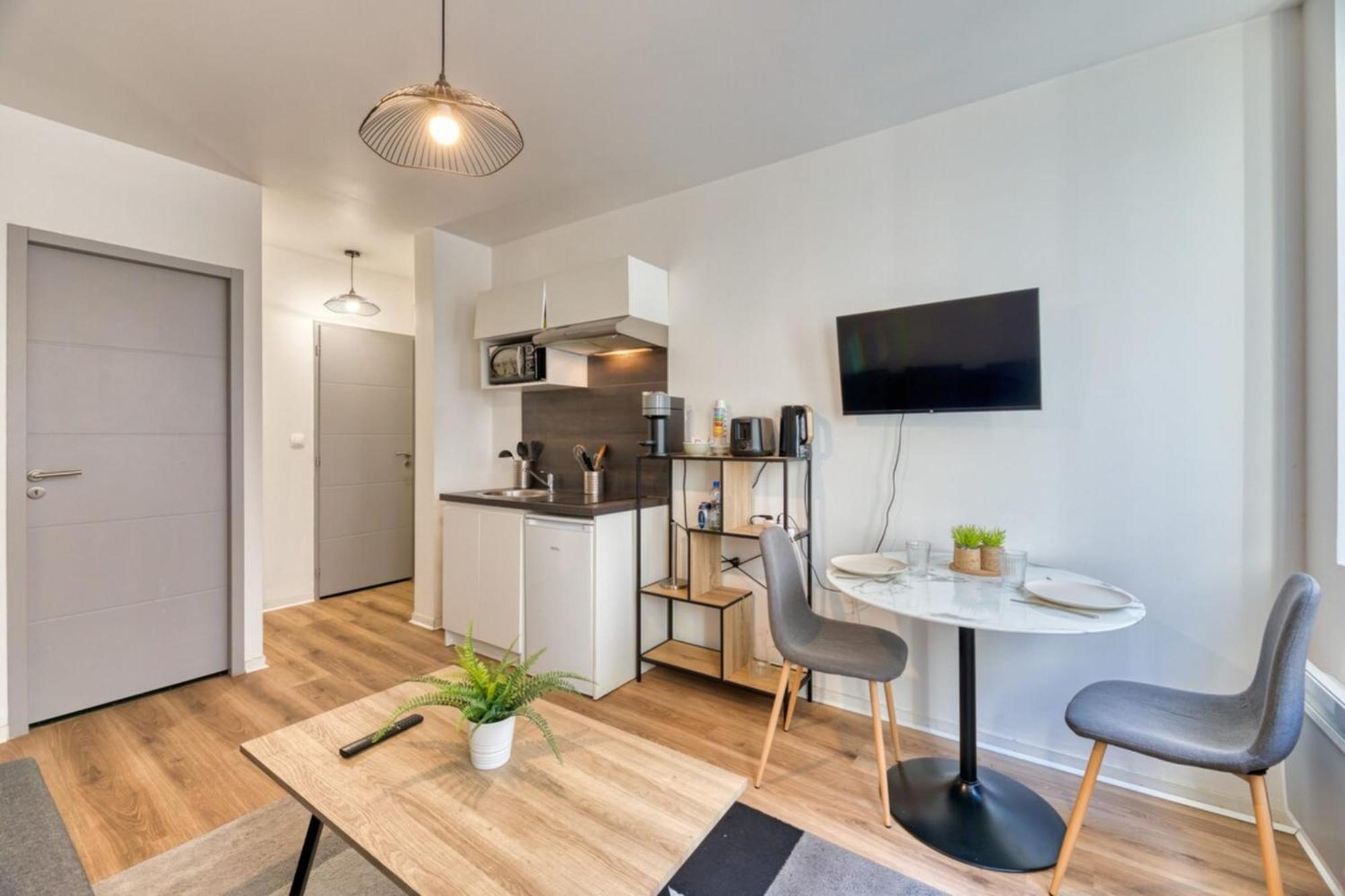 Le Thibaut Studio Renove Au Coeur De Rouen Bagian luar foto